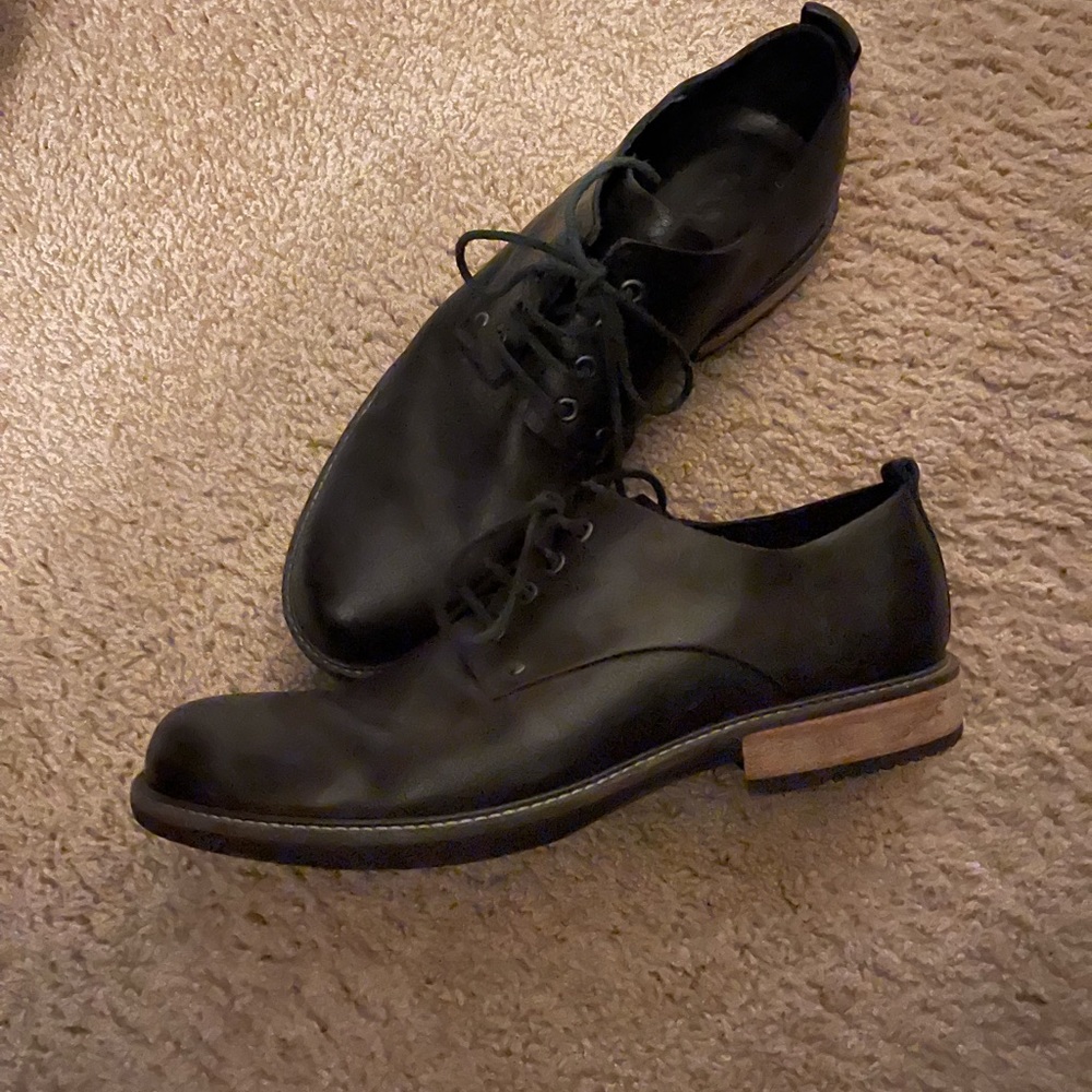 Men’s Ecco Black Dress Shoes Size 10 - Picture 3 of 4